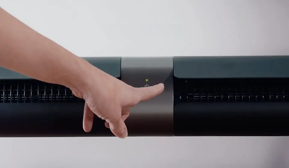Airbar 4 Controls Hand pressing controls on horizontal position Airbar 4 Tower Fan